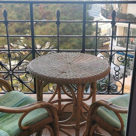 Victoria Bilocale Centro Citta E Vista Mare Lägenhet Menton Exteriör bild