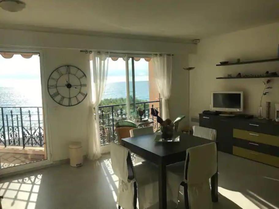 Victoria Bilocale Centro Citta E Vista Mare Lägenhet Menton Exteriör bild